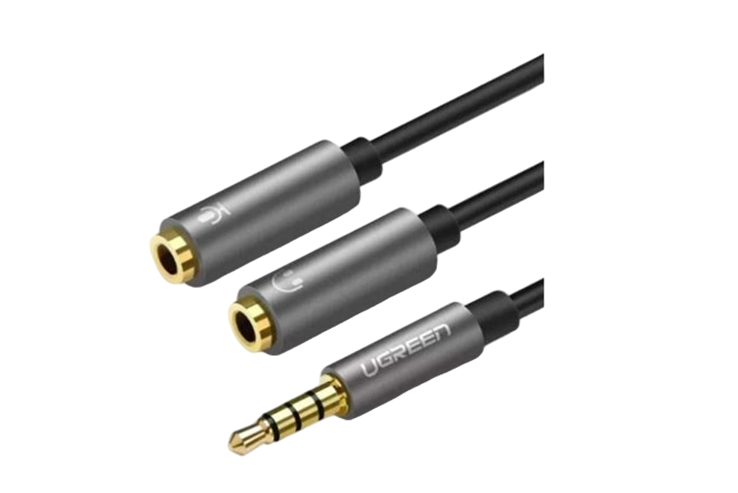 UG-30619 UGREEN AV141 3.5mm Audio Splitter Cable - 20cm - Black