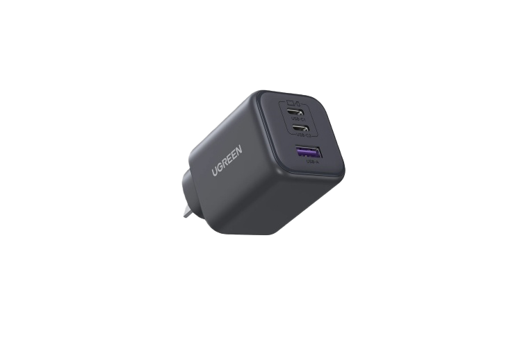 UGREEN 65630 45W 3-Port GaN Fast Charger